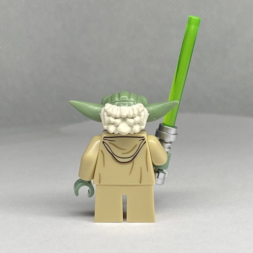 Lego Star Wars Minifigure Yoda - Image 3