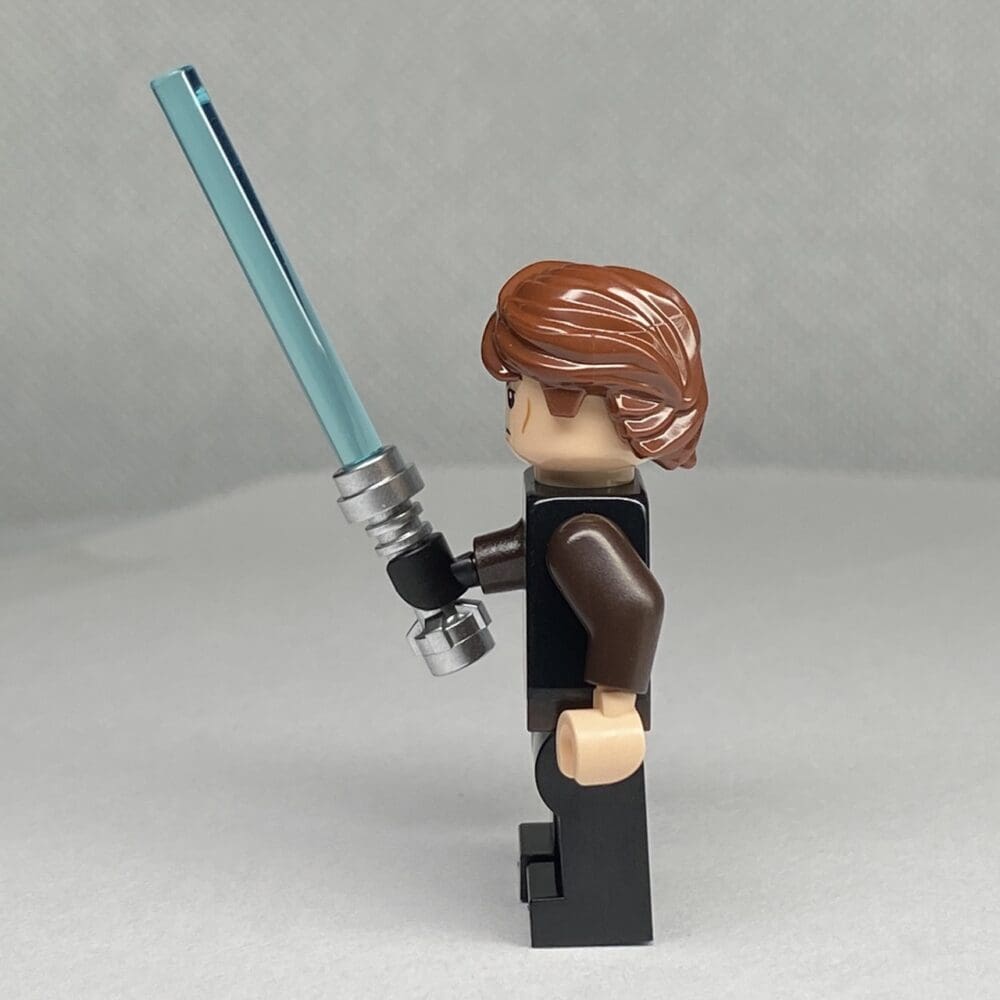 Lego Star Wars Minifigure Anakin Skywalker - Image 4