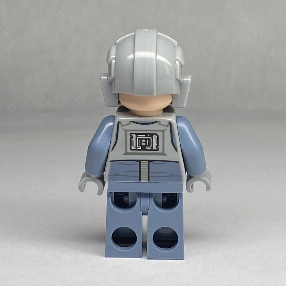 Lego Star Wars Minifigure AT-AT Pilot - Image 4