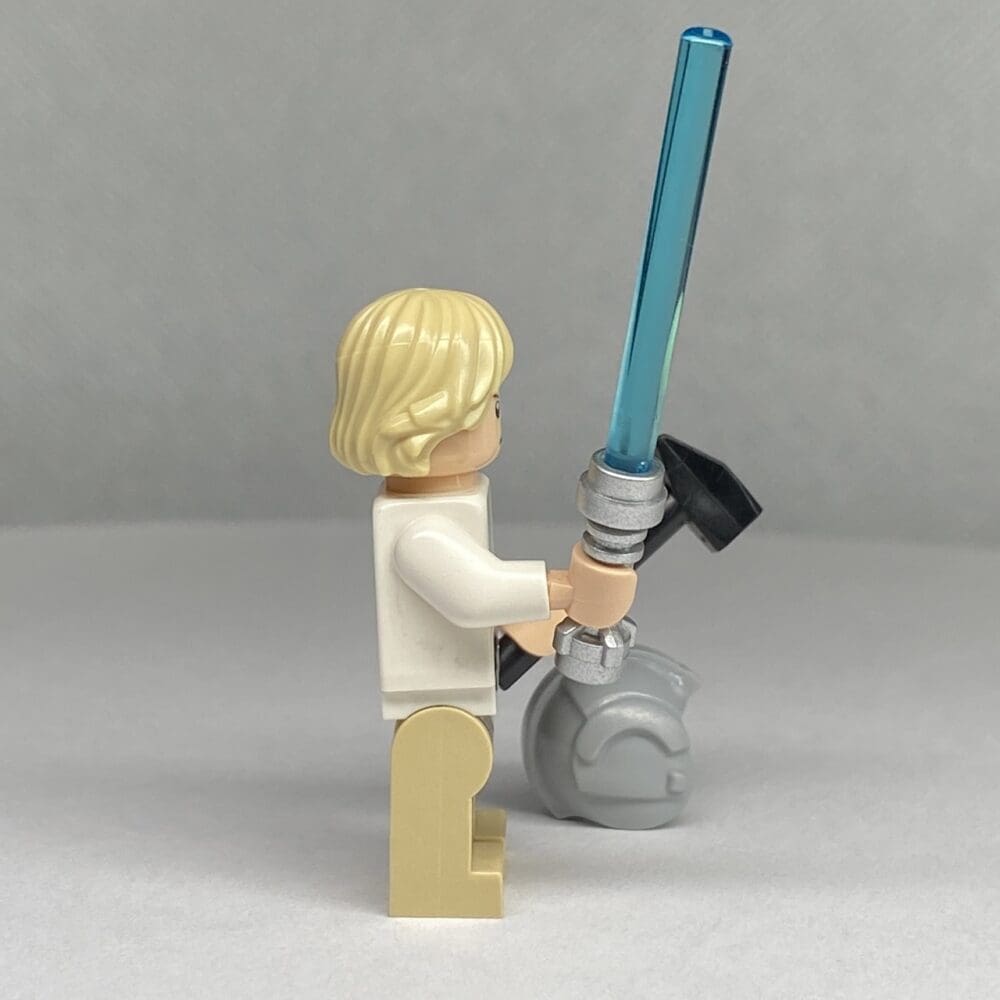 Lego Star Wars Minifigure Luke Skywalker - Image 4