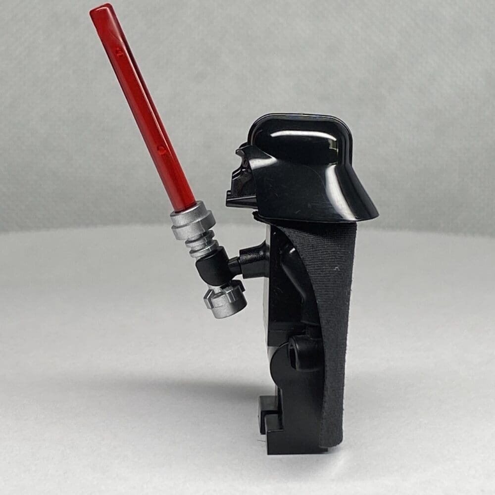 Lego Star Wars Minifigure Darth Vader - Image 4