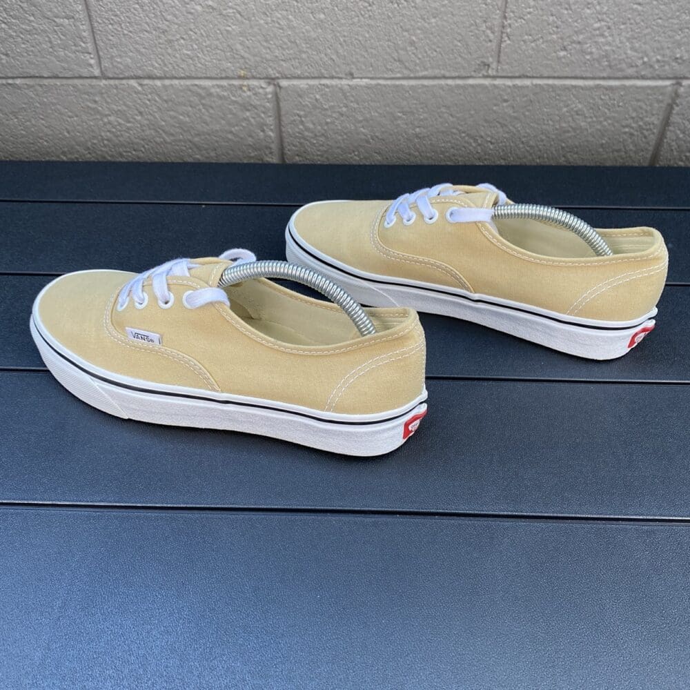 Vans Authentic Shoes - 7.5 - Image 4