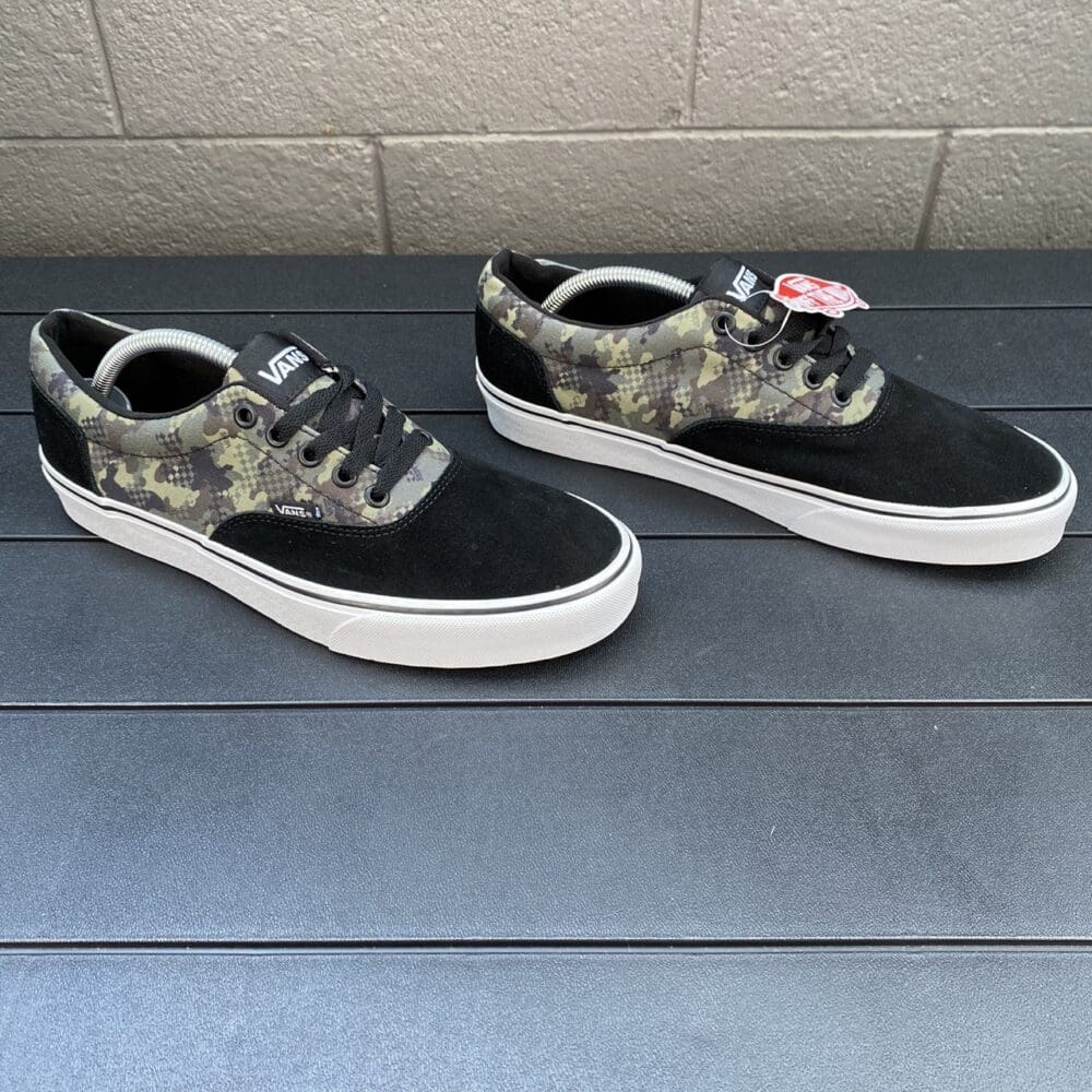 Vans Doheny Camo Shoes - 9.5 - Image 3