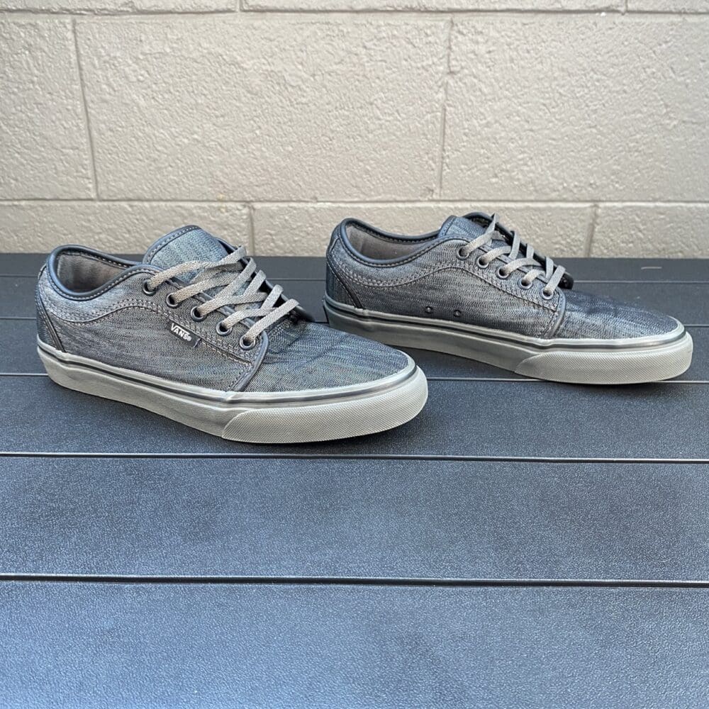 Vans Chukka Low Shoes - 7.5 - Image 2