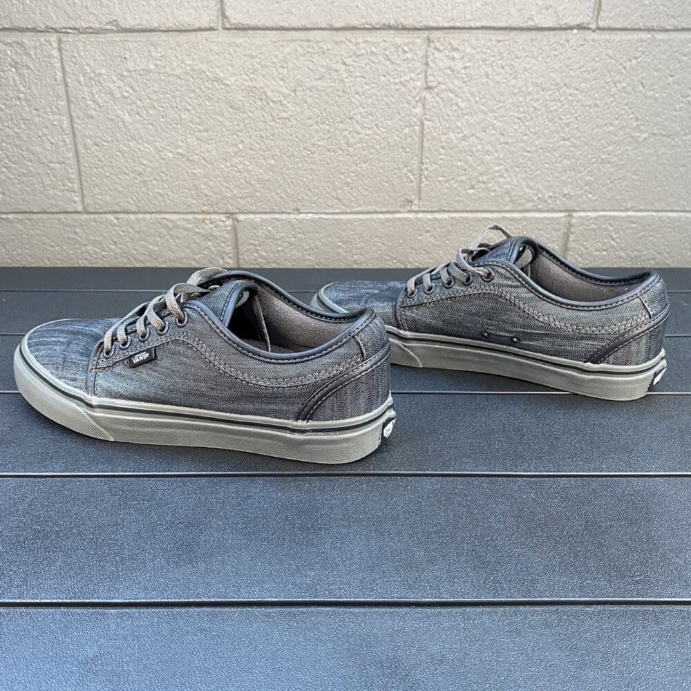 Vans Chukka Low Shoes - 7.5 - Image 4